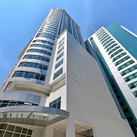 Currency Serviced Suites マニラ市 エクステリア 写真